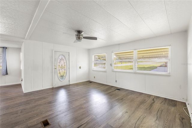 6123 RIDGEWOOD DRIVE, Zephyrhills, FL 33542