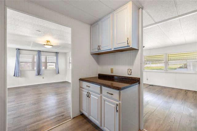 6123 RIDGEWOOD DRIVE, Zephyrhills, FL 33542