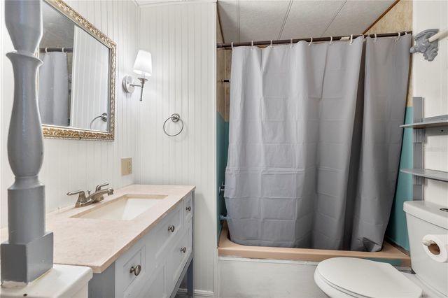 6123 RIDGEWOOD DRIVE, Zephyrhills, FL 33542