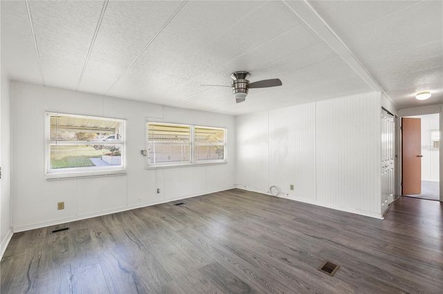 6123 RIDGEWOOD DRIVE, Zephyrhills, FL 33542