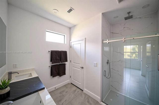 9016 E Justice Cir, La Belle, FL 33935