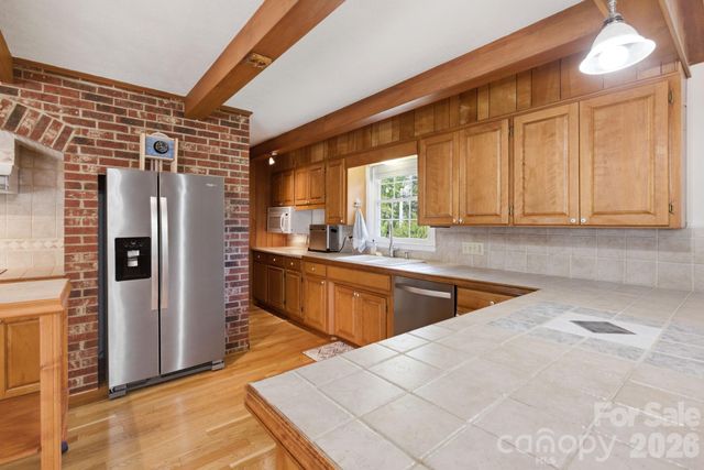 912 Briggs Street NW, Valdese, NC 28690