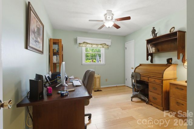 912 Briggs Street NW, Valdese, NC 28690