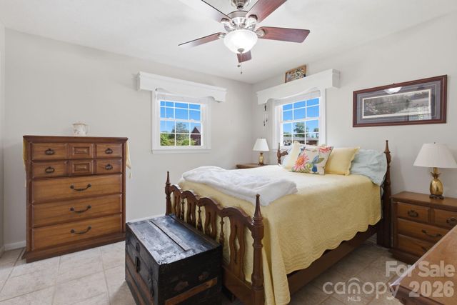 912 Briggs Street NW, Valdese, NC 28690
