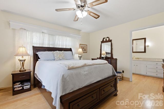 912 Briggs Street NW, Valdese, NC 28690