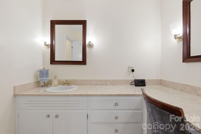 912 Briggs Street NW, Valdese, NC 28690