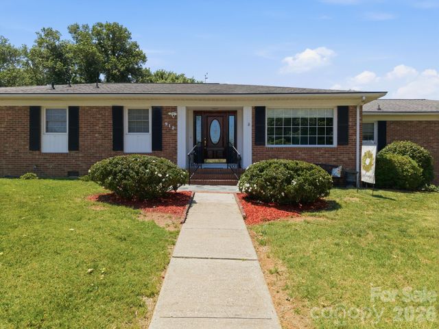 912 Briggs Street NW, Valdese, NC 28690