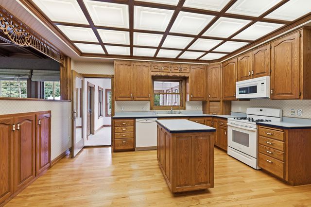 8620 Inver Grove Trail, Inver Grove Heights, MN 55076
