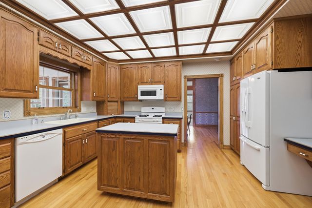 8620 Inver Grove Trail, Inver Grove Heights, MN 55076