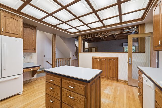 8620 Inver Grove Trail, Inver Grove Heights, MN 55076