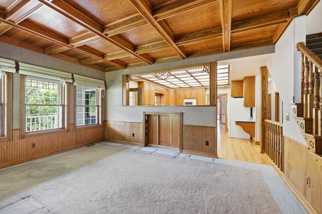 8620 Inver Grove Trail, Inver Grove Heights, MN 55076