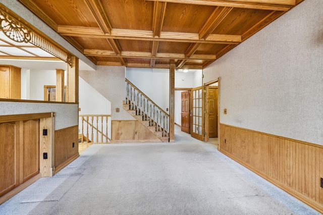 8620 Inver Grove Trail, Inver Grove Heights, MN 55076