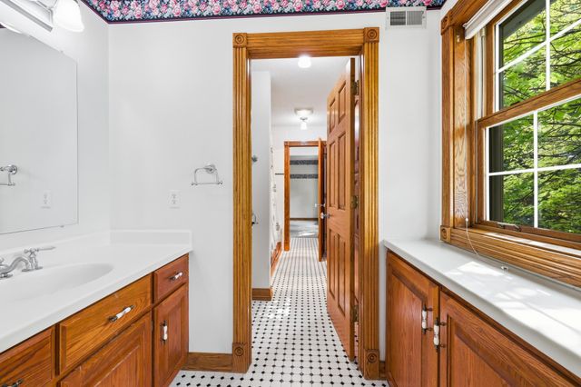 8620 Inver Grove Trail, Inver Grove Heights, MN 55076