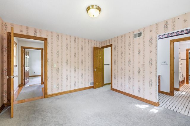8620 Inver Grove Trail, Inver Grove Heights, MN 55076