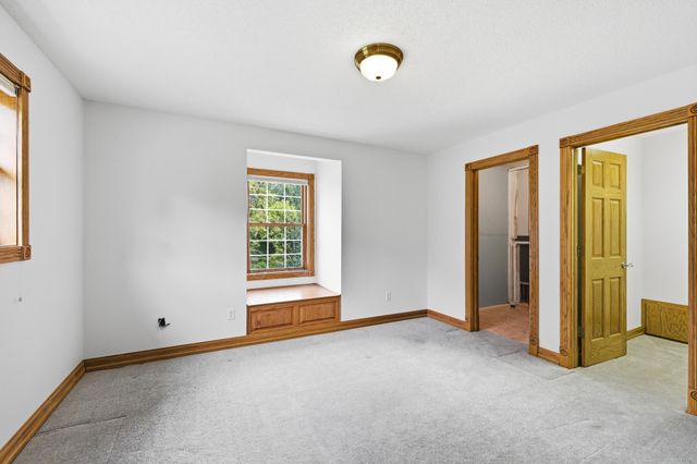 8620 Inver Grove Trail, Inver Grove Heights, MN 55076