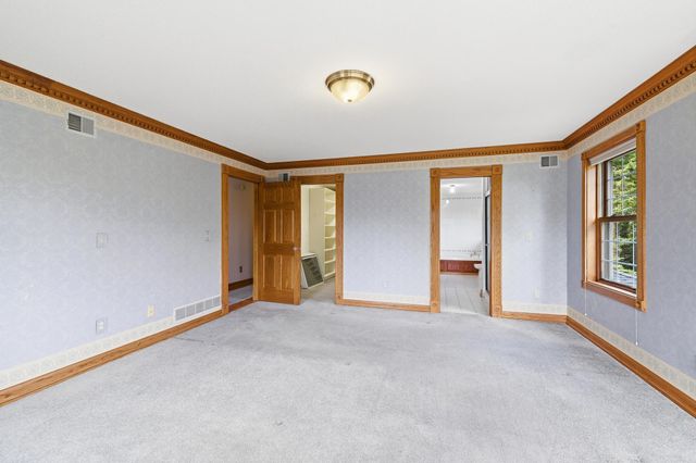 8620 Inver Grove Trail, Inver Grove Heights, MN 55076