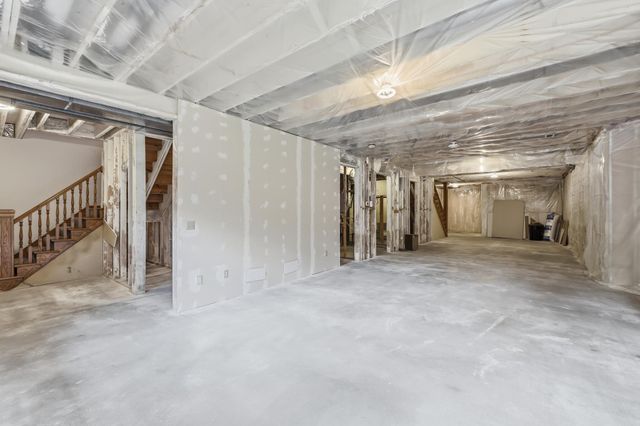 8620 Inver Grove Trail, Inver Grove Heights, MN 55076