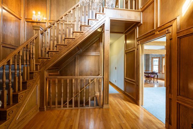 8620 Inver Grove Trail, Inver Grove Heights, MN 55076