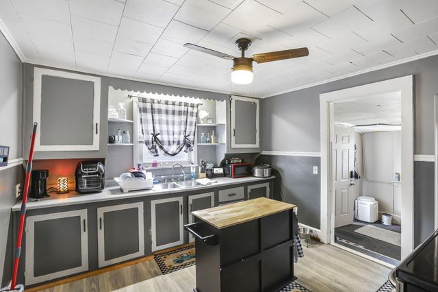 93 S 4th Street, Newark, OH 43055