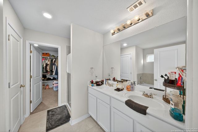 13550 13550 Ailey Knll, San Antonio, TX 78254