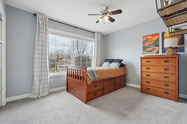 955 Lake Ridge, Woodbury, MN 55129