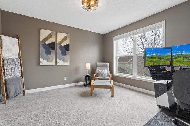 955 Lake Ridge, Woodbury, MN 55129