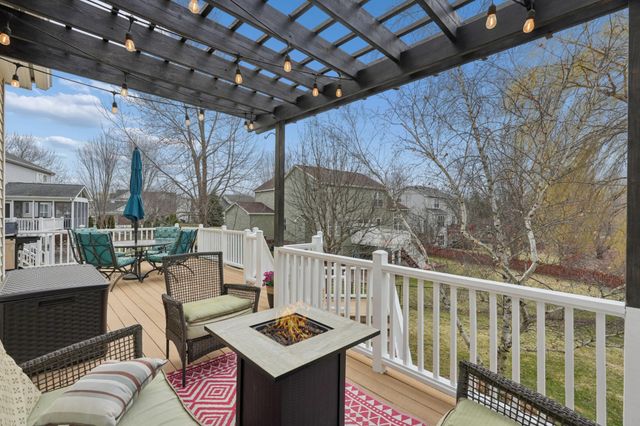 955 Lake Ridge, Woodbury, MN 55129