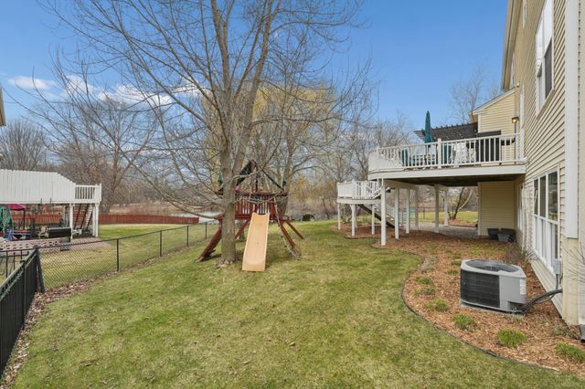 955 Lake Ridge, Woodbury, MN 55129