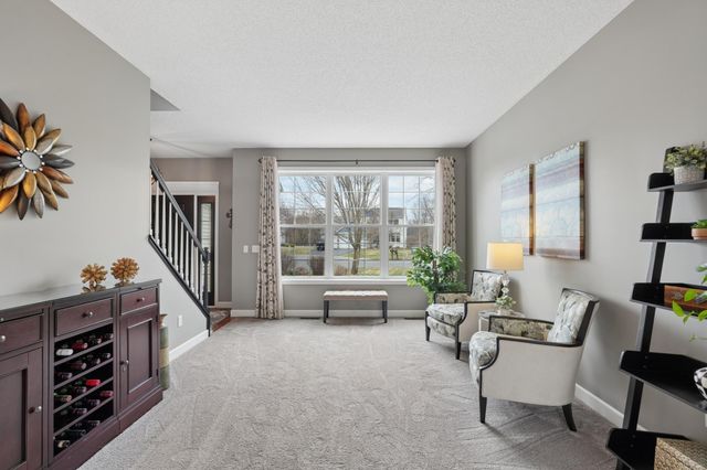 955 Lake Ridge, Woodbury, MN 55129