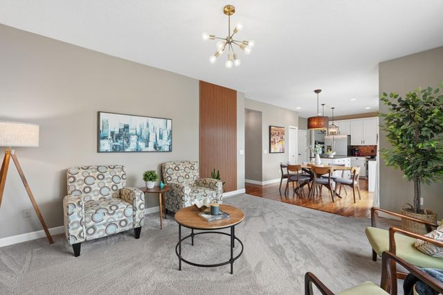 955 Lake Ridge, Woodbury, MN 55129