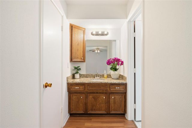 10411 Glenkirk, Houston, TX 77089