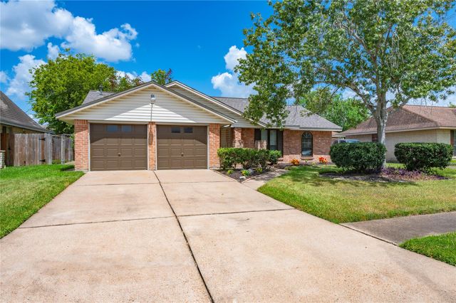 10411 Glenkirk, Houston, TX 77089