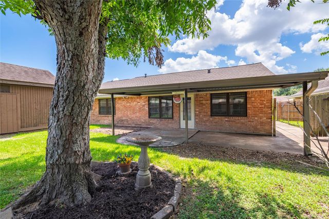 10411 Glenkirk, Houston, TX 77089