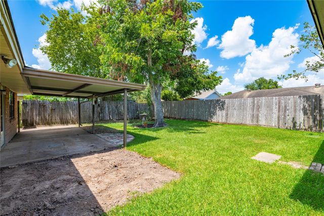 10411 Glenkirk, Houston, TX 77089