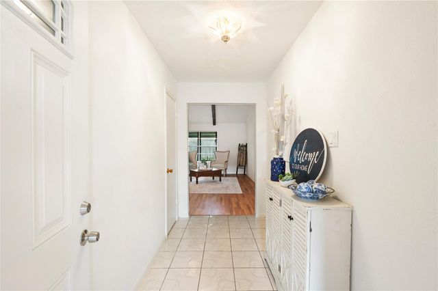 10411 Glenkirk, Houston, TX 77089