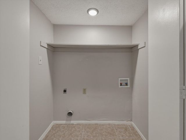538 Harvest Hill Street, Lewisville, TX 75067
