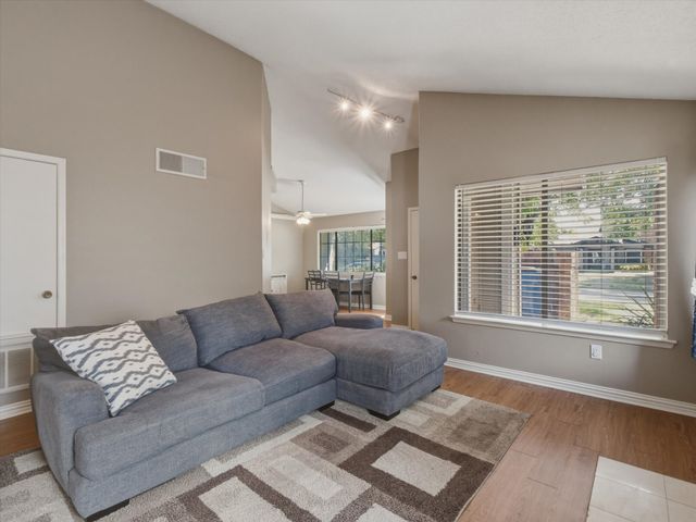 538 Harvest Hill Street, Lewisville, TX 75067