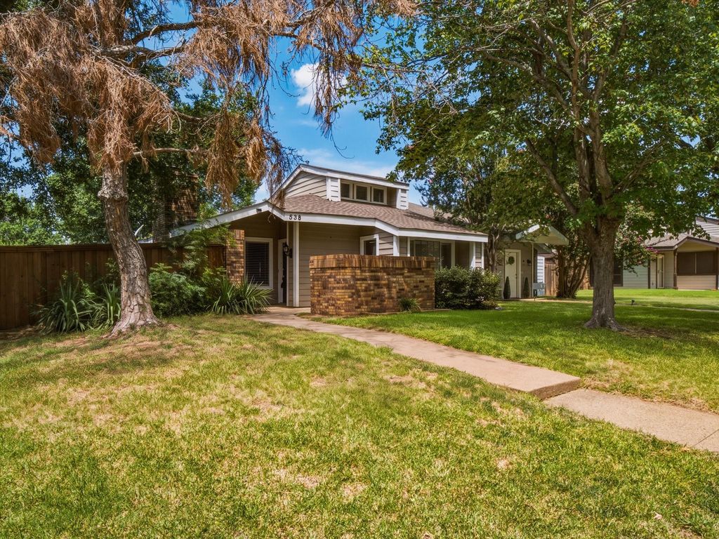 538 Harvest Hill Street, Lewisville, TX 75067