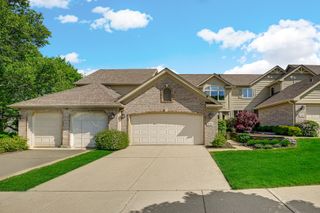 2254 Tamarack Drive, Downers Grove, IL 60515