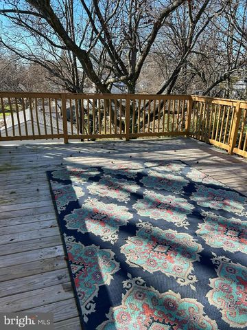 52 S FELLOWSHIP RD, Maple Shade, NJ 08052