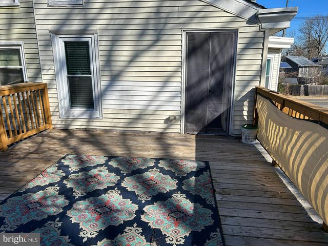 52 S FELLOWSHIP RD, Maple Shade, NJ 08052