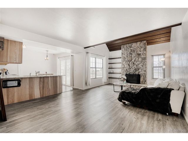 2621 S Xanadu Way B, Aurora, CO 80014