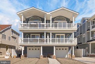 17 73RD ST #W, Sea Isle City, NJ 08243