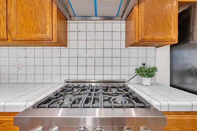 909 Neal St, Los Banos, CA 93635