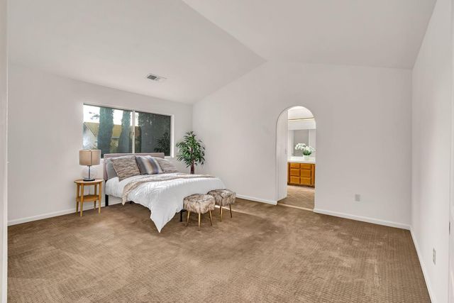 909 Neal St, Los Banos, CA 93635