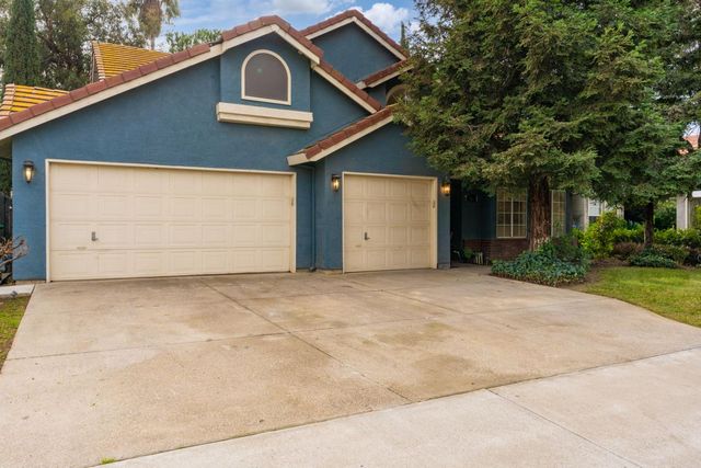 909 Neal St, Los Banos, CA 93635