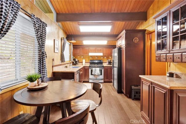 535 Sunderland Court, Lake Arrowhead, CA 92352