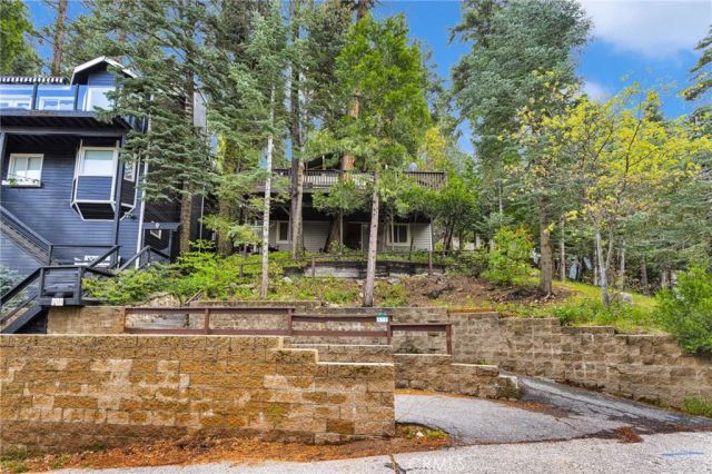 535 Sunderland Court, Lake Arrowhead, CA 92352