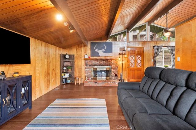 535 Sunderland Court, Lake Arrowhead, CA 92352
