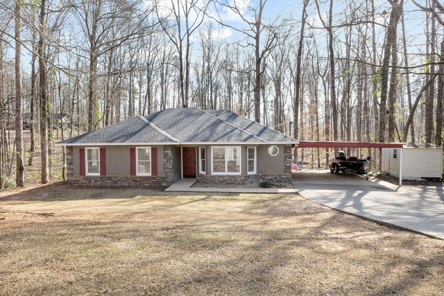 469 Cedar Drive, Smiths Station, AL 36877